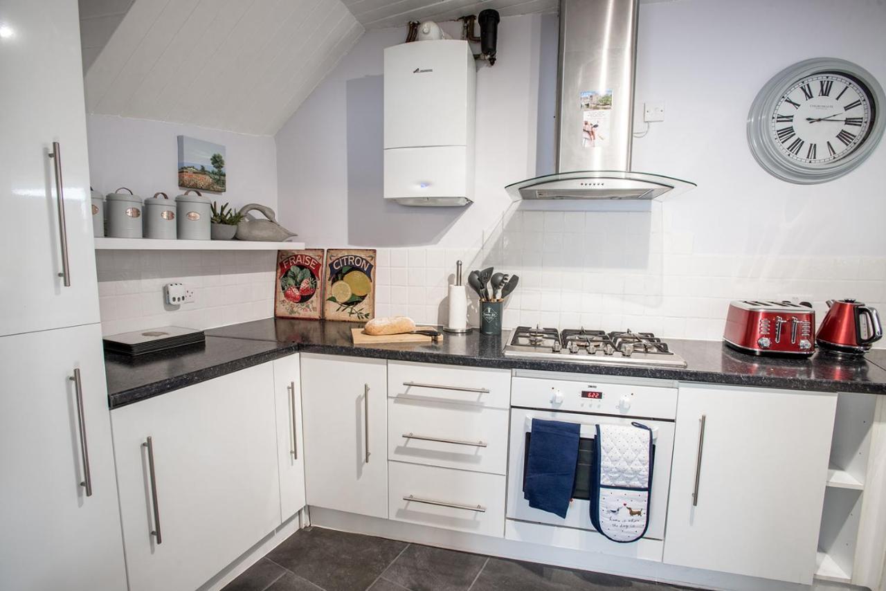 Newly Renovated Old Bakery House In Bath, 3 Bedroom, Free Parking Екстер'єр фото